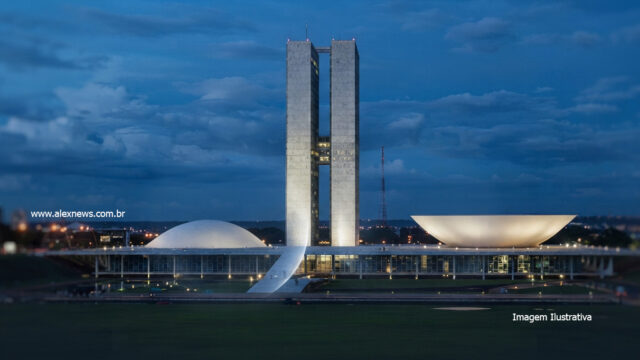 Você vai votar em dois senadores em outubro: as 54 vagas que redefinem o Senado