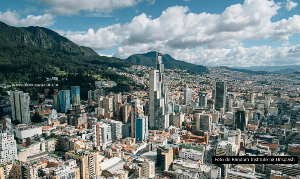Alex News — Terremoto de 7,4 na Colômbia deixa mais de 220 mortos e leva o país ao estado de desastre nacional — Mundo