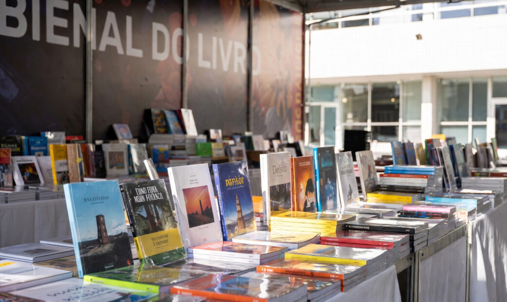Alex News — Bienal do Livro 2026 começa hoje em São Paulo, e o primeiro sábado já esgotou — Cultura