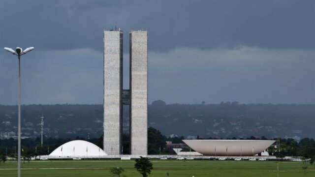 1.356 deputados ocuparam 513 cadeiras em 16 anos, o retrato de 4 legislaturas.